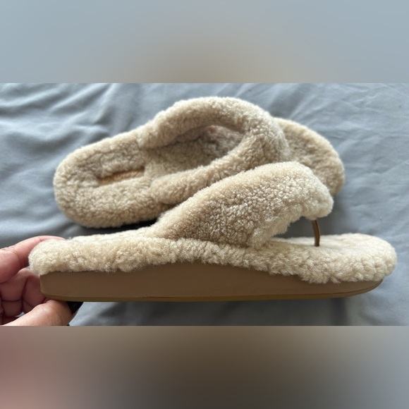 Olukai Shearling Slippers - Picture 10 of 11